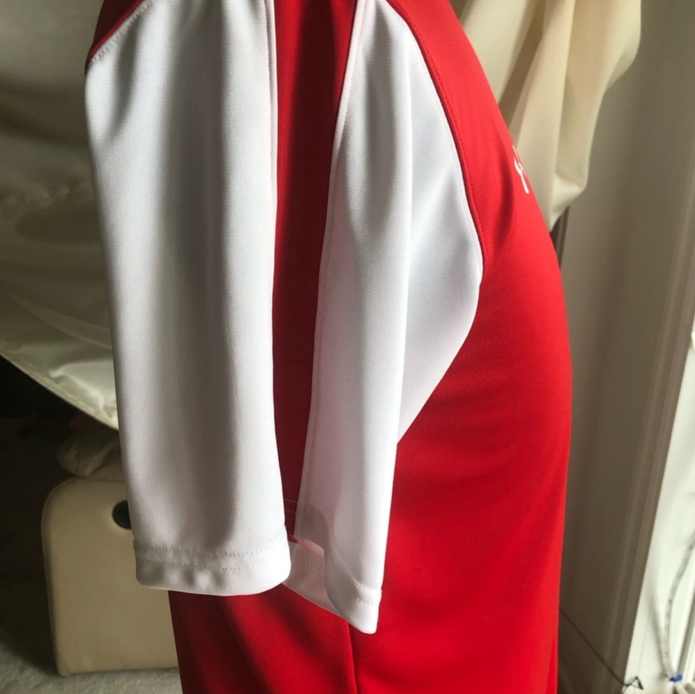 Under Armour NWOT Heat Gear Mens Short sleeve T-shirt, red & white sweat-wicking - Picture 3 of 5